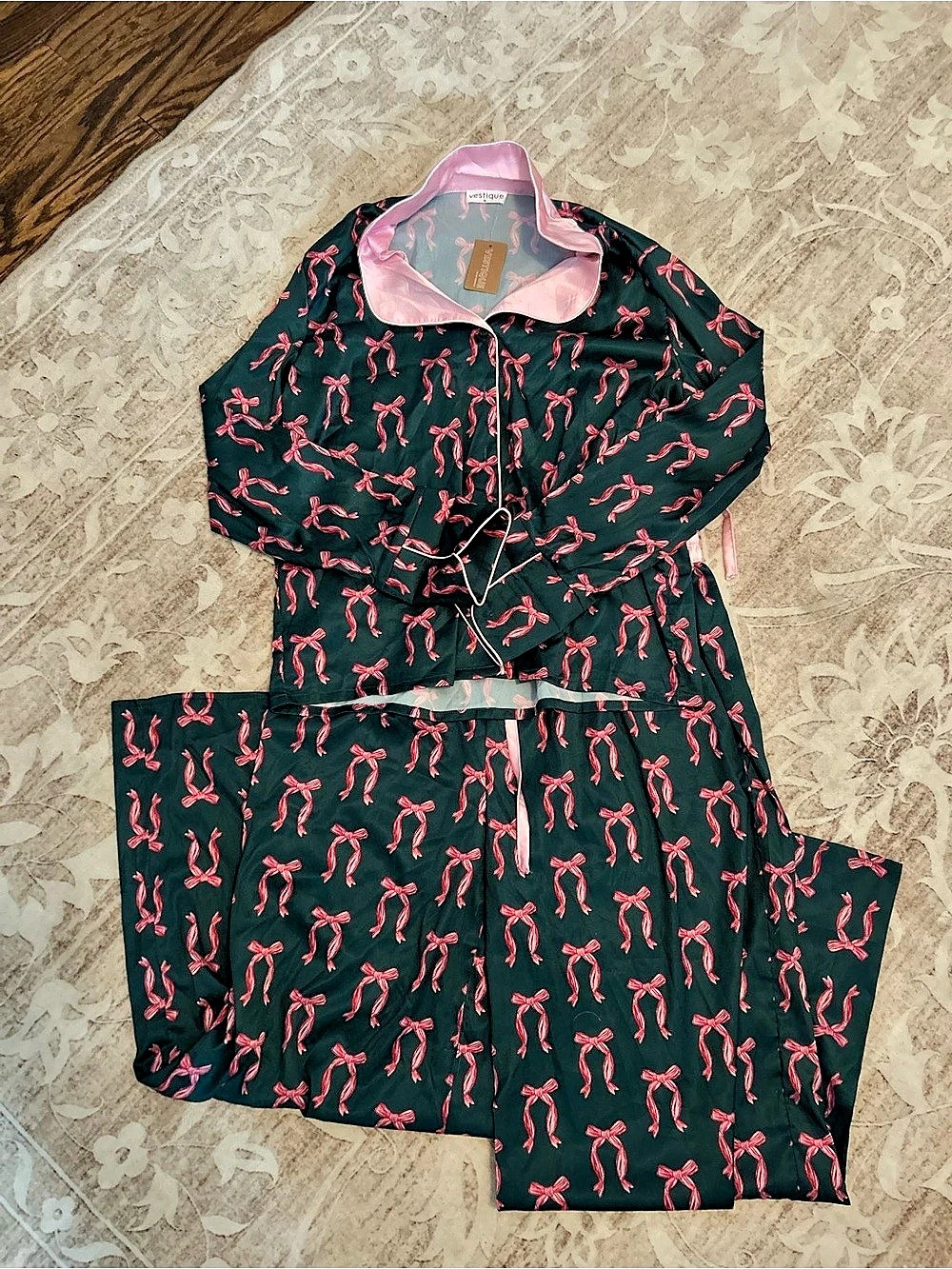 vestique women’s pajamas Medium NWT